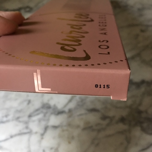 Laura Lee Nudie patootie eyeshadow palette - Picture 7 of 8